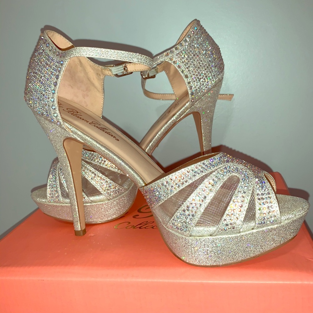 High Heeled Sandals (Silver)